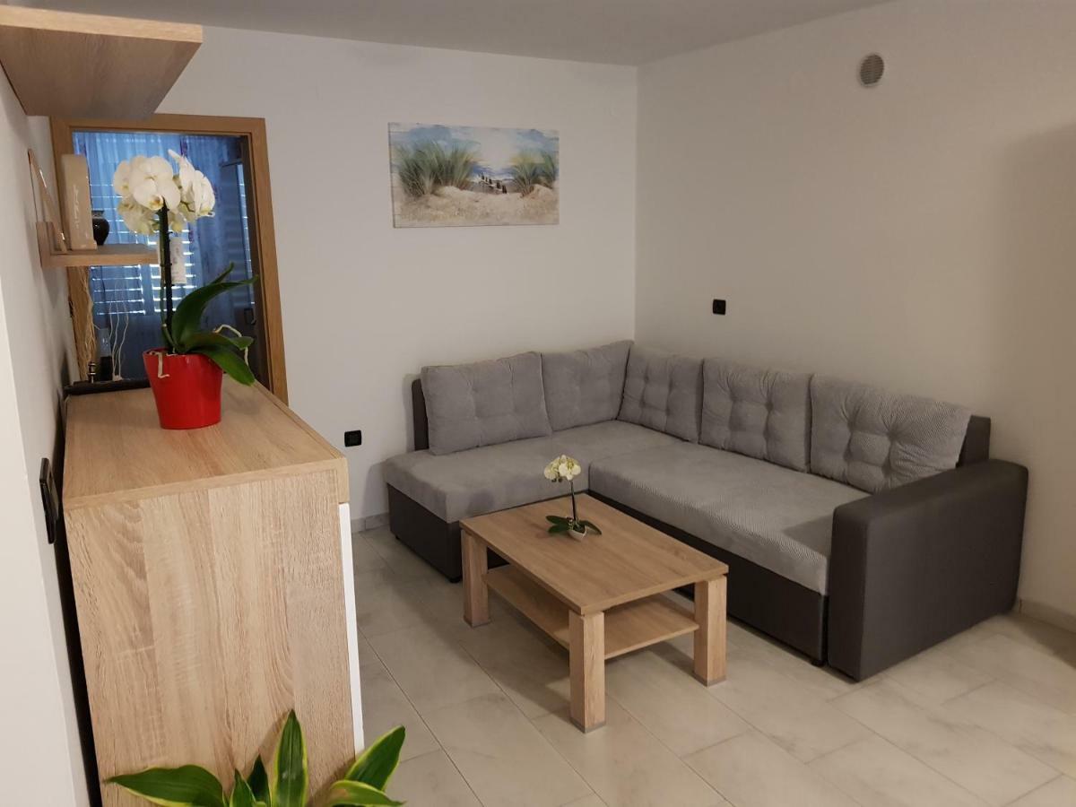 Izola City Center Apartment Екстериор снимка