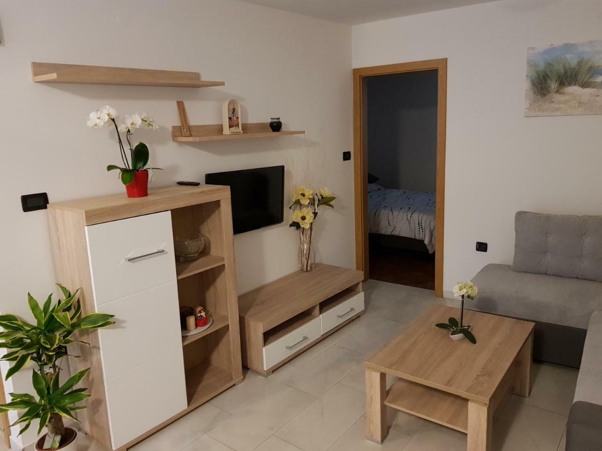 Izola City Center Apartment Екстериор снимка